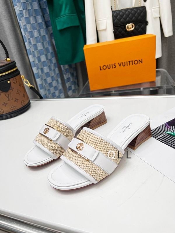 Louis Vuitton Women's Slippers 135